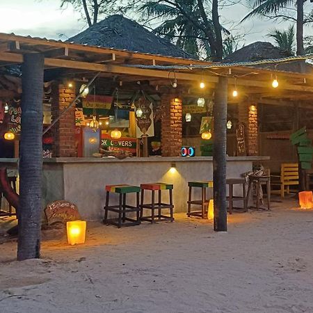 The Beach Lovers นิลาเวลี ภายนอก รูปภาพ