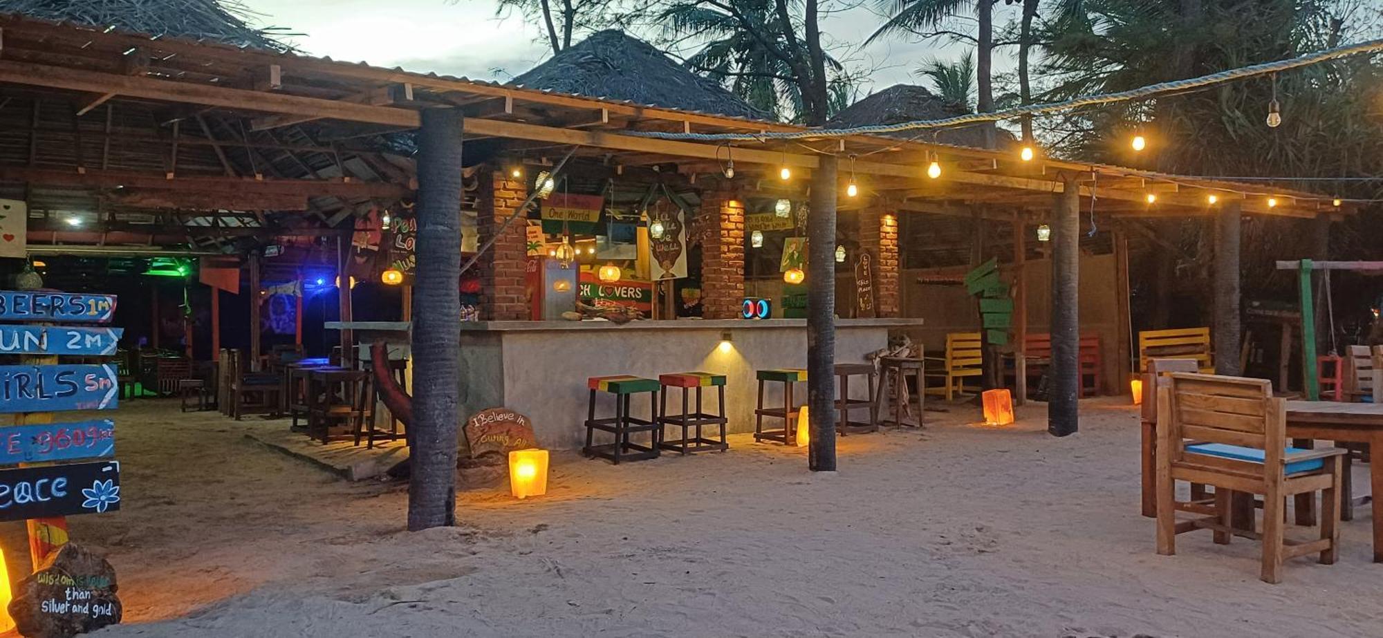 The Beach Lovers นิลาเวลี ภายนอก รูปภาพ